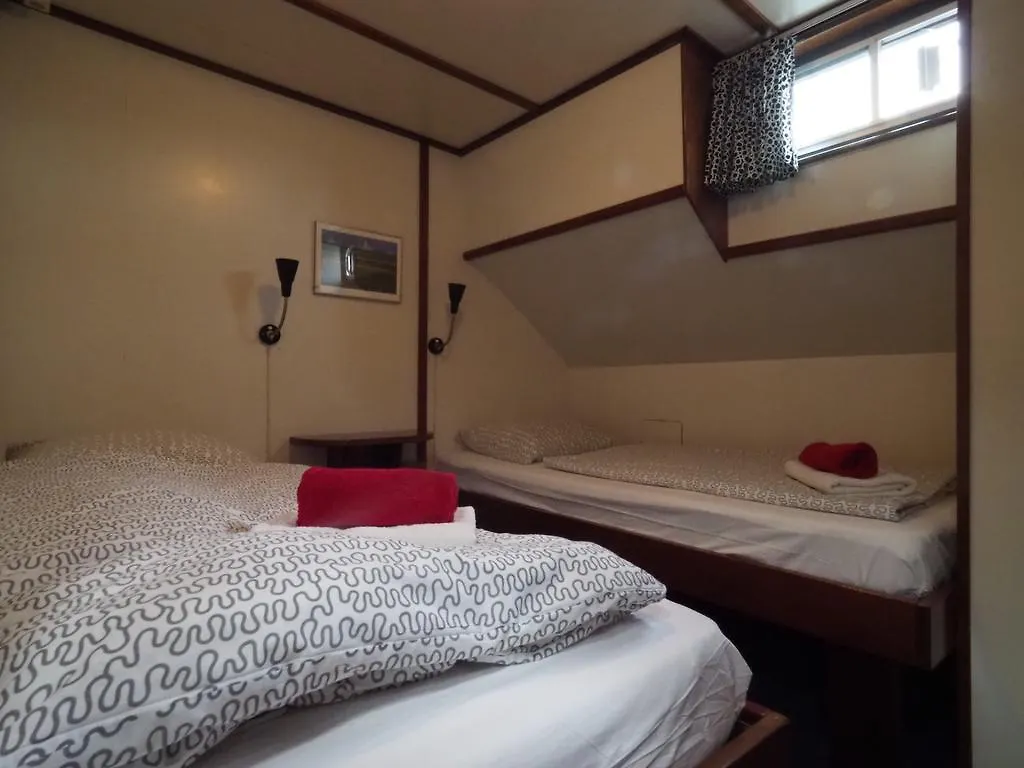 Отель Hotelboot Sarah